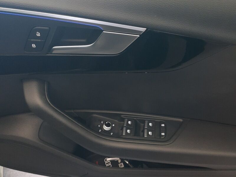 More views of Audi A4