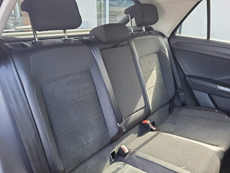 More views of Volkswagen T-Roc