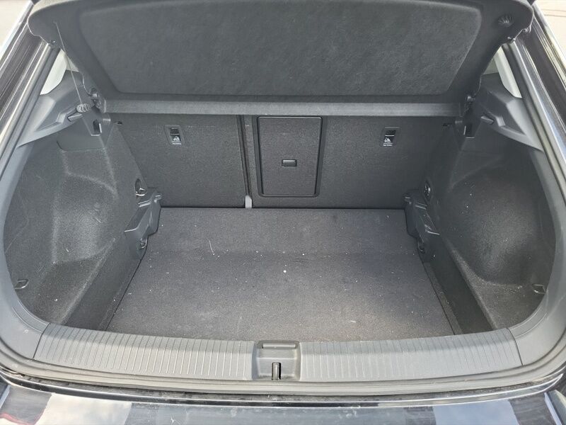 More views of Volkswagen T-Roc