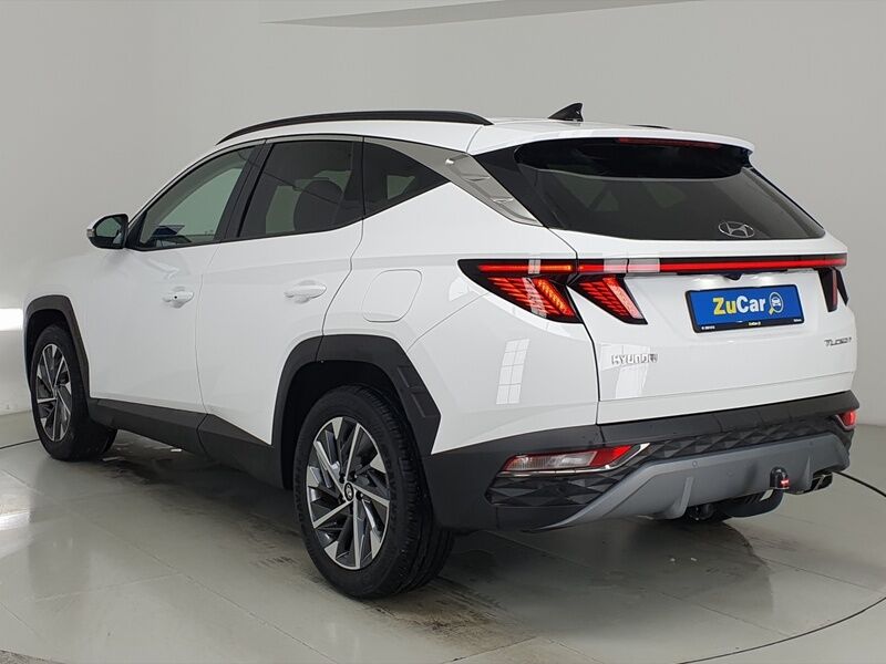 More views of Hyundai Tucson