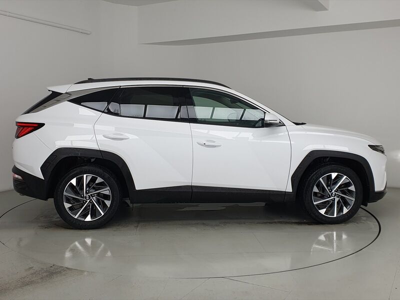 More views of Hyundai Tucson