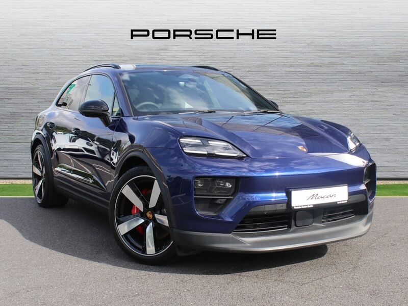 More views of Porsche Macan