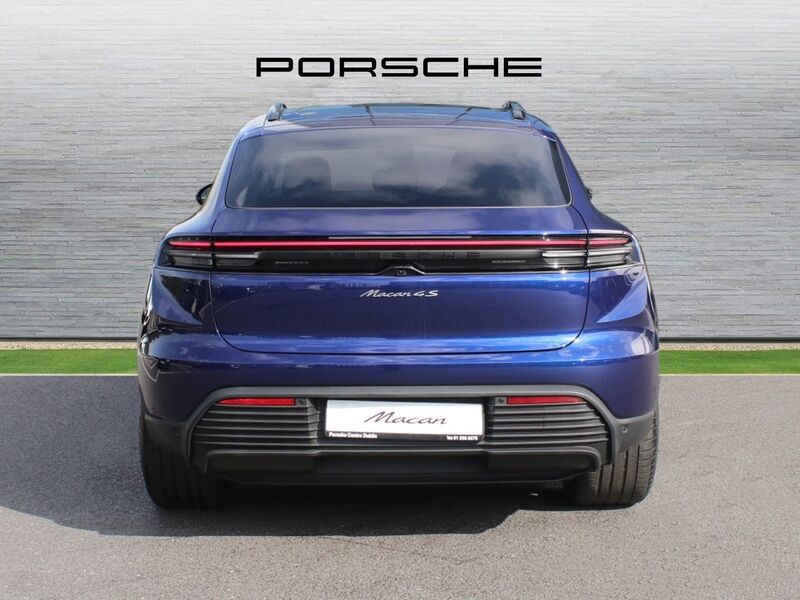 More views of Porsche Macan