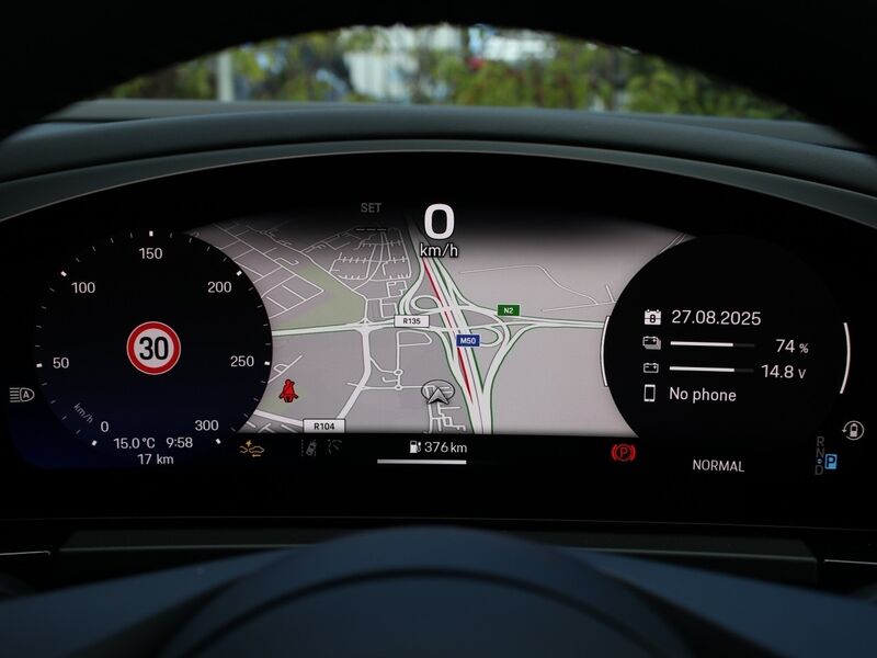 More views of Porsche Macan