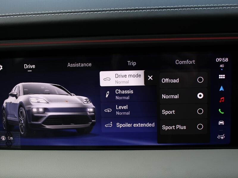 More views of Porsche Macan