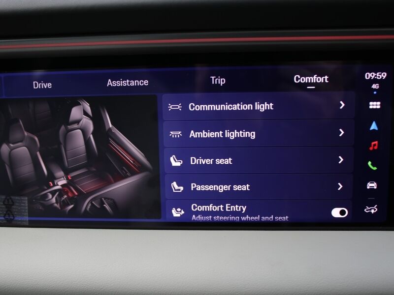 More views of Porsche Macan