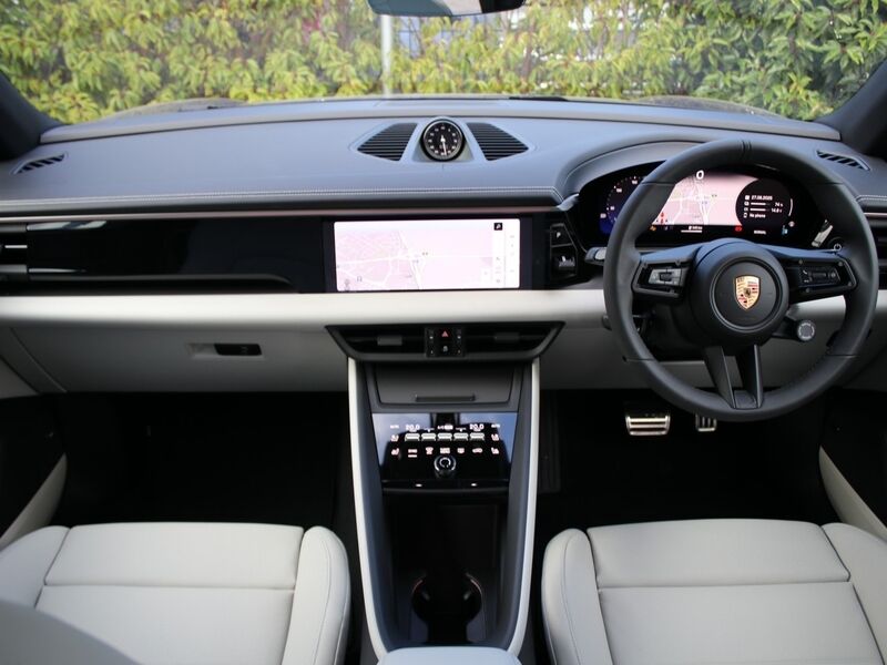 More views of Porsche Macan