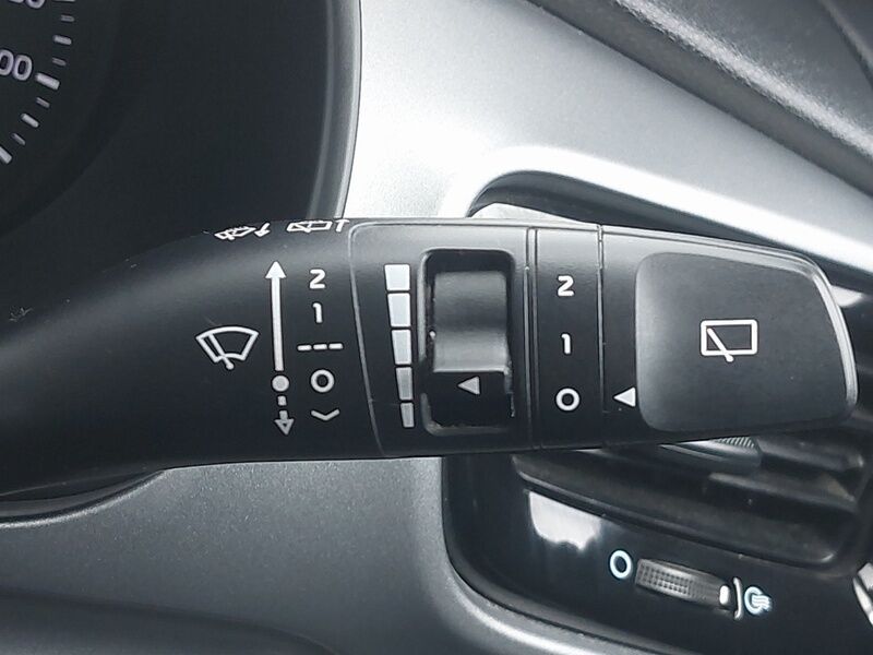 More views of Kia Stonic