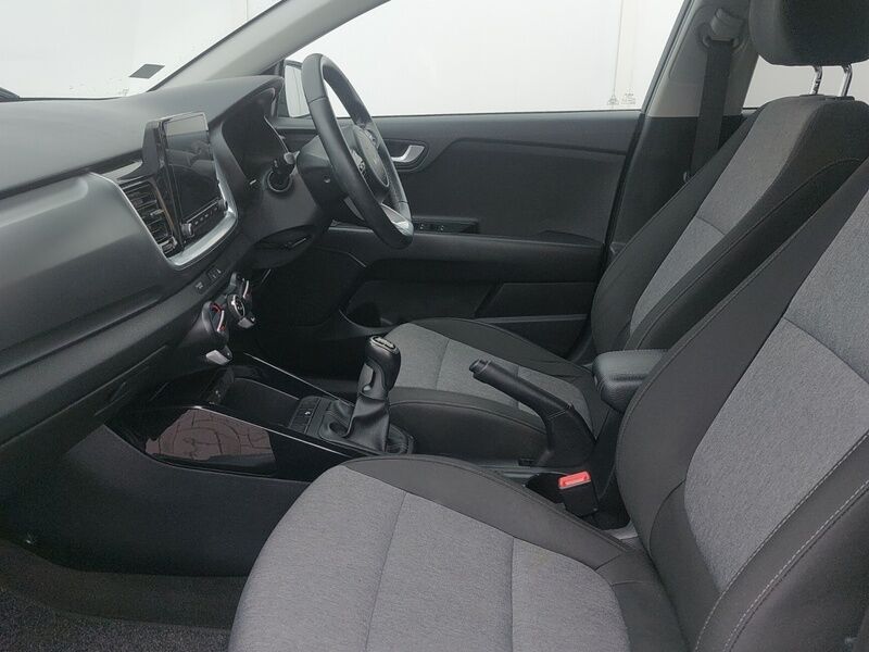 More views of Kia Stonic