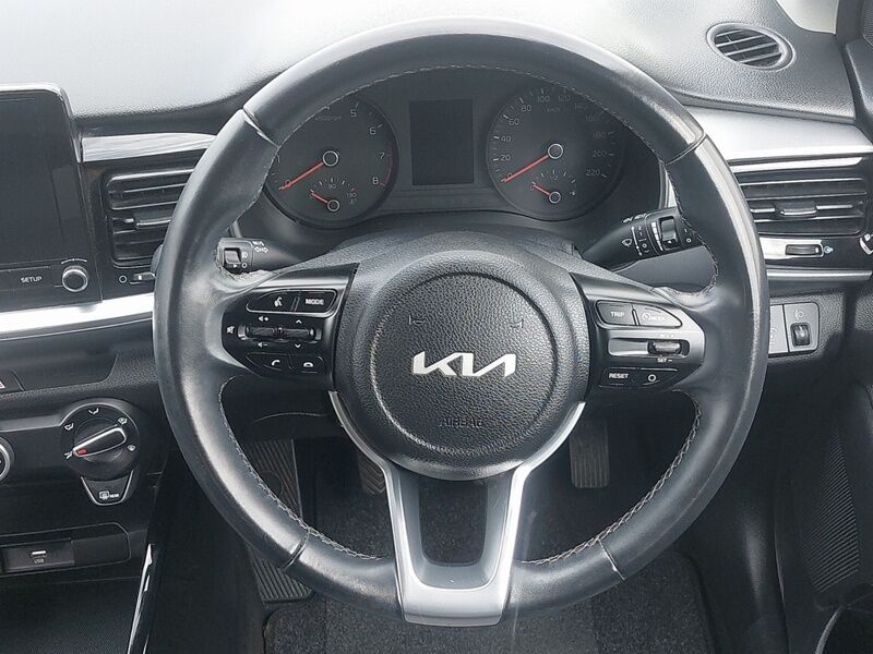 More views of Kia Stonic