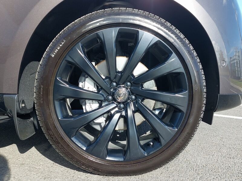 More views of Land Rover Range Rover