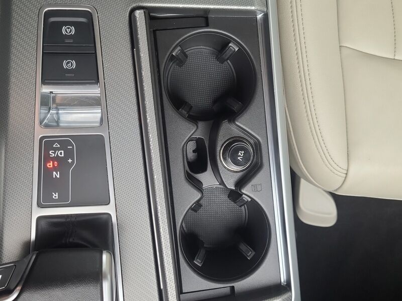 More views of Audi A6