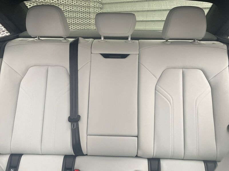 More views of Audi A6