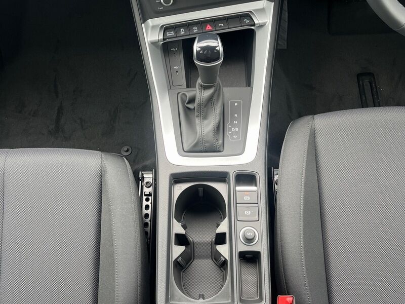 More views of Audi Q3