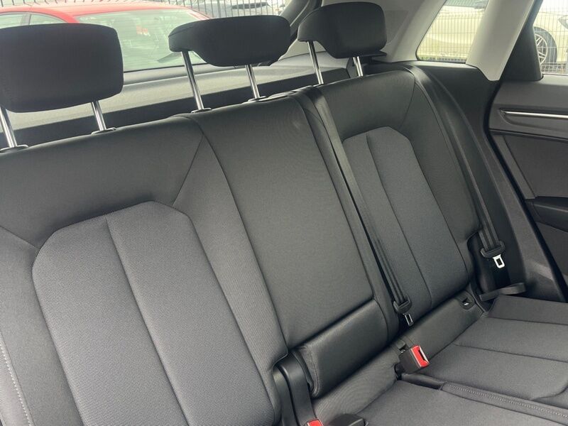 More views of Audi Q3