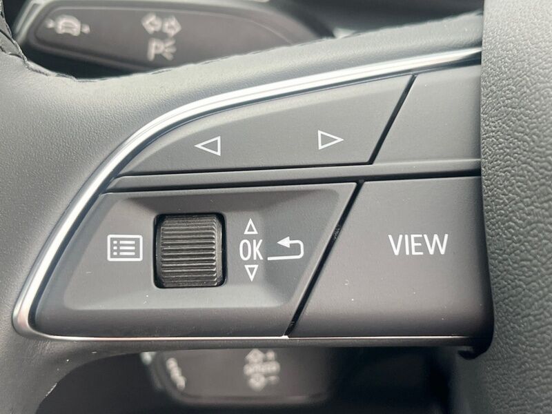 More views of Audi Q3