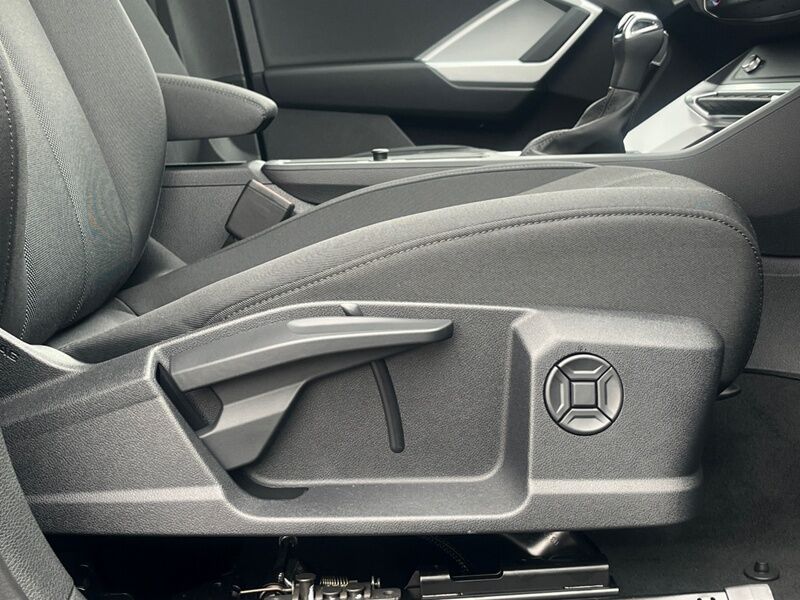 More views of Audi Q3