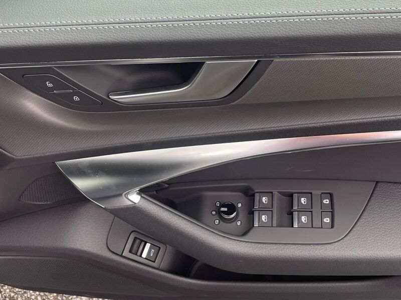 More views of Audi A6