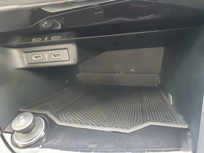 More views of Volkswagen T-Roc