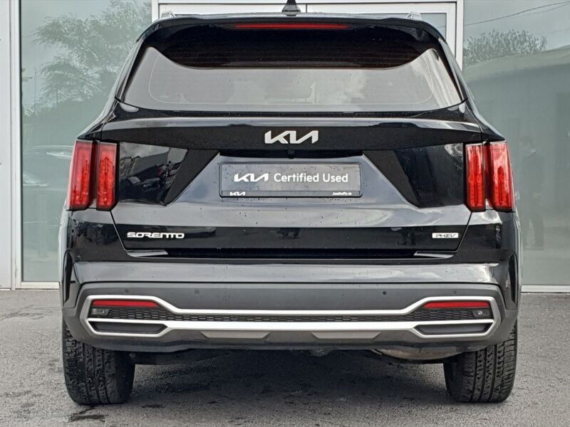 More views of Kia Sorento