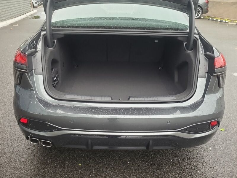 More views of Audi A6