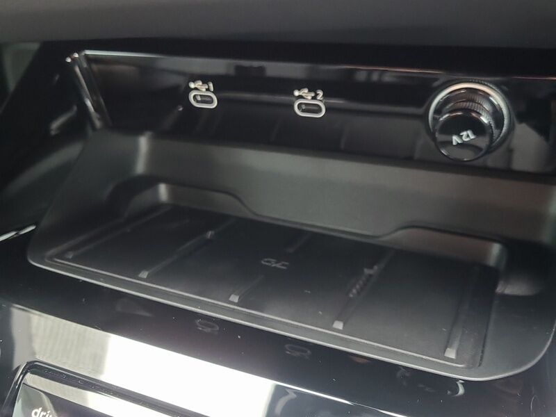 More views of Audi A6