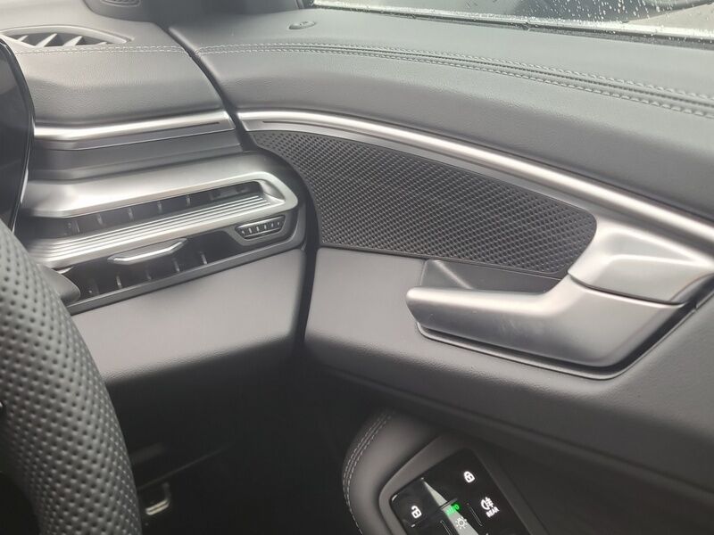 More views of Audi A6