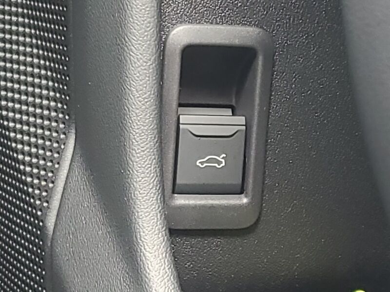 More views of Audi A6