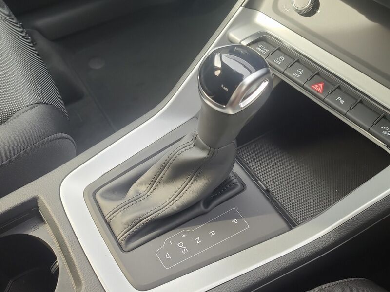 More views of Audi Q3