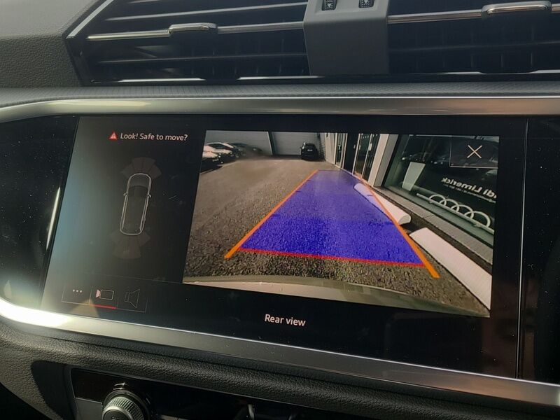 More views of Audi Q3