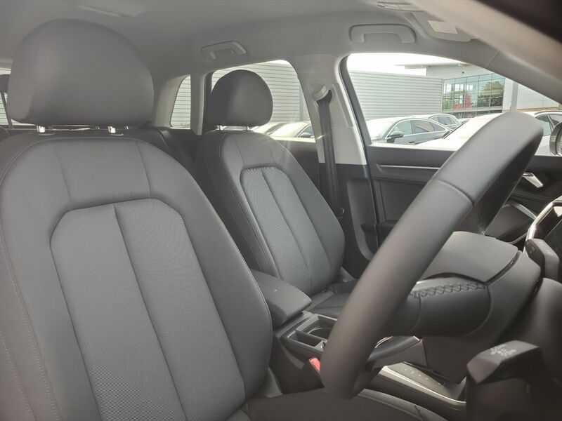 More views of Audi Q3