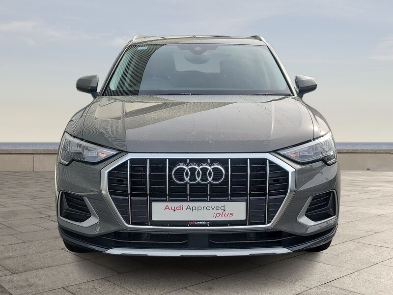 More views of Audi Q3