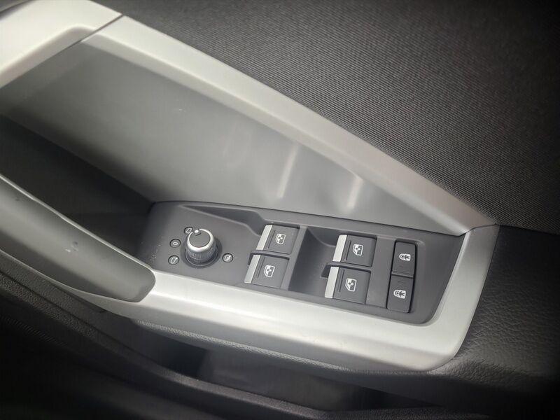 More views of Audi Q3