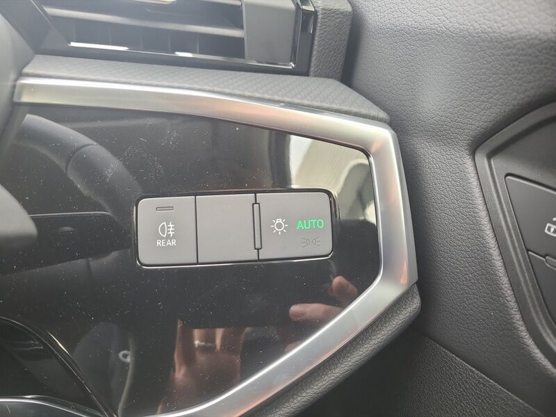 More views of Audi Q3