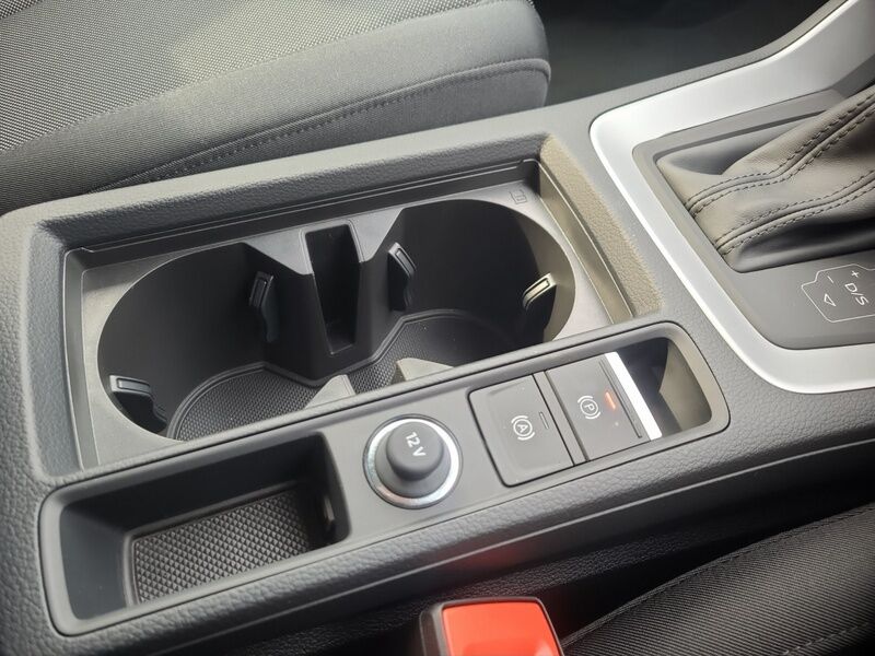 More views of Audi Q3