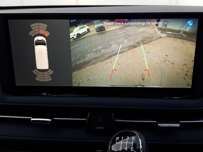 More views of Maxus DELIVER 9