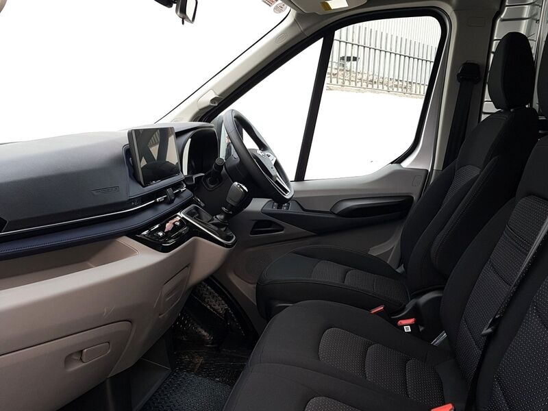 More views of Maxus DELIVER 9