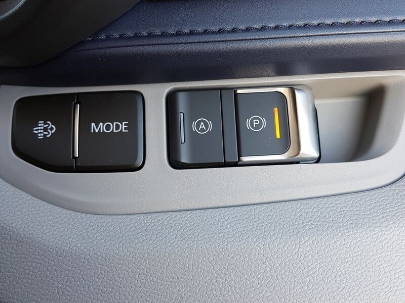 More views of Maxus DELIVER 7