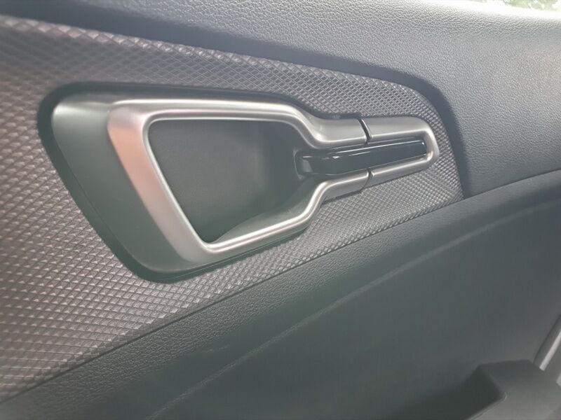 More views of Kia Sportage