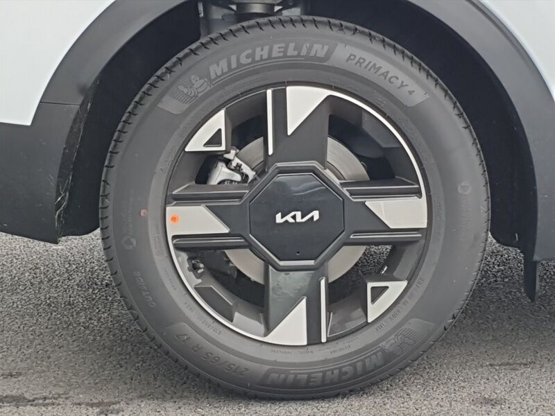 More views of Kia Sportage