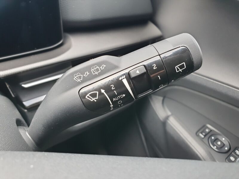 More views of Kia Sportage