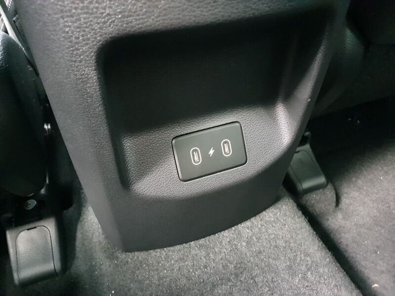 More views of Kia Sportage