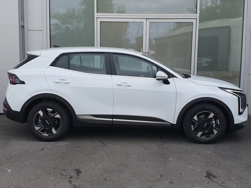 More views of Kia Sportage