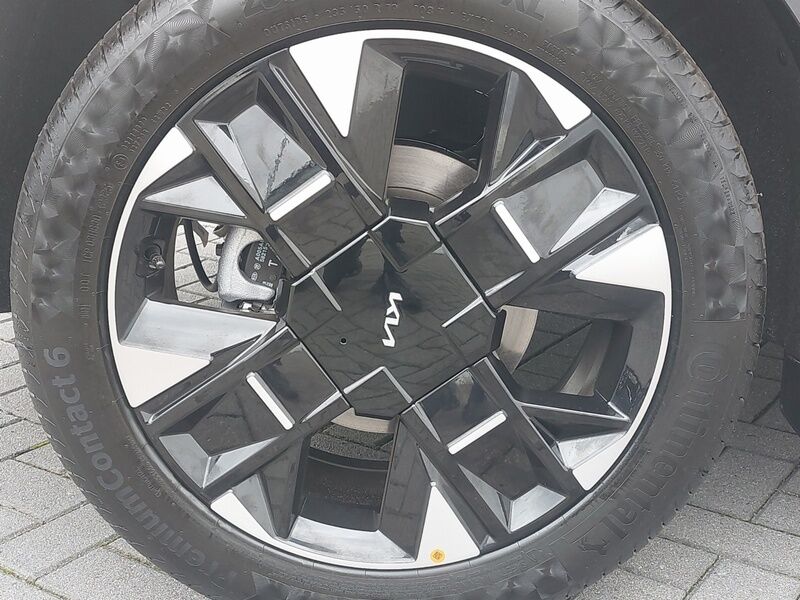 More views of Kia Sportage