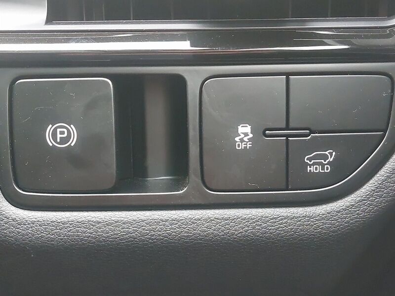 More views of Kia Sportage