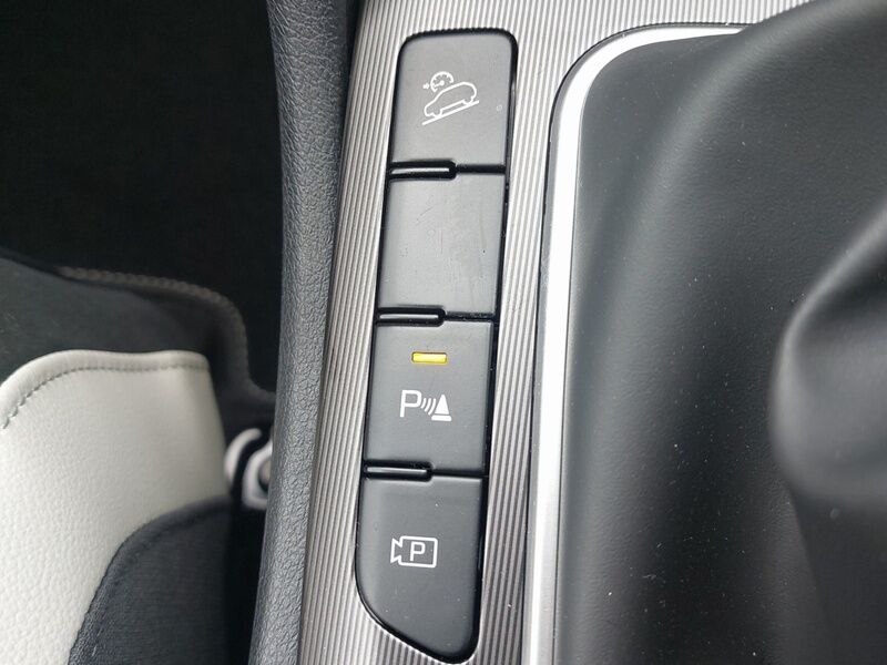 More views of Kia Sportage