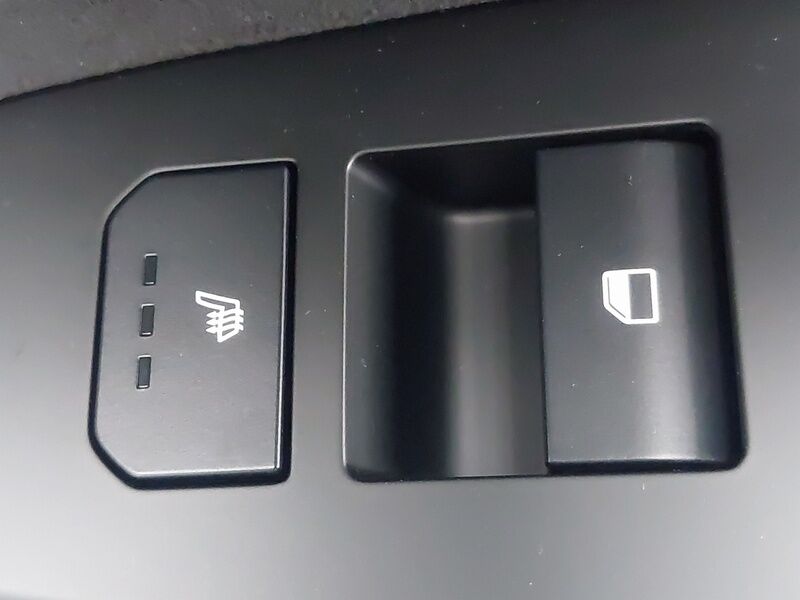 More views of Kia Sportage