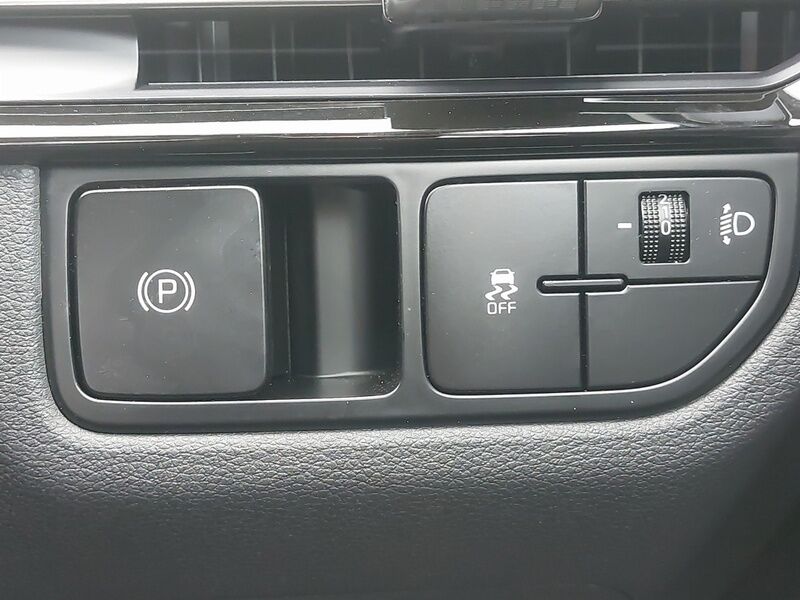 More views of Kia Sportage