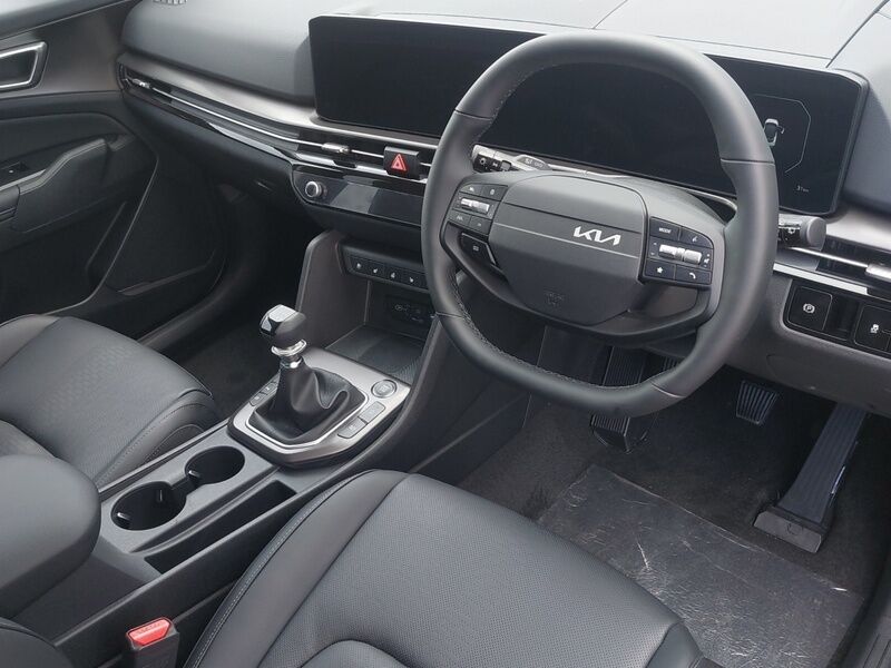 More views of Kia Sportage