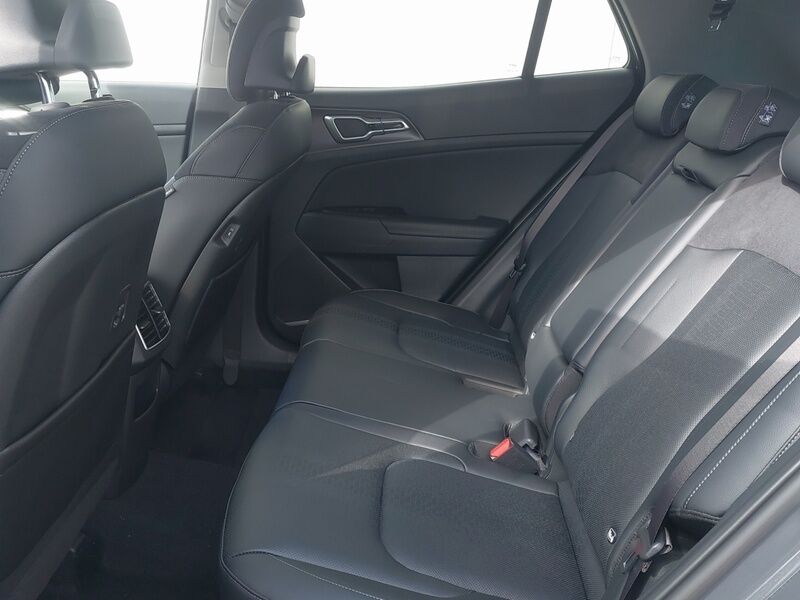 More views of Kia Sportage